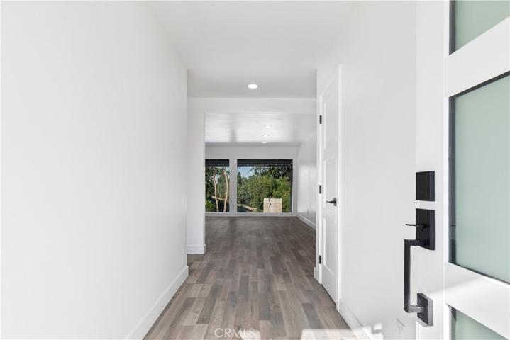 3241 Lakehill Place, Riverside, California 92501