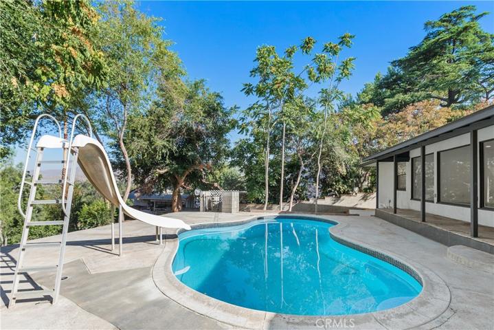 3241 Lakehill Place, Riverside, California 92501