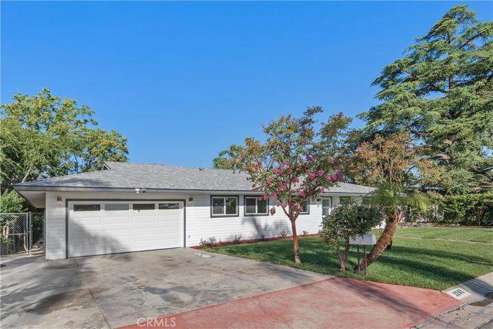 3241 Lakehill Place, Riverside, California 92501