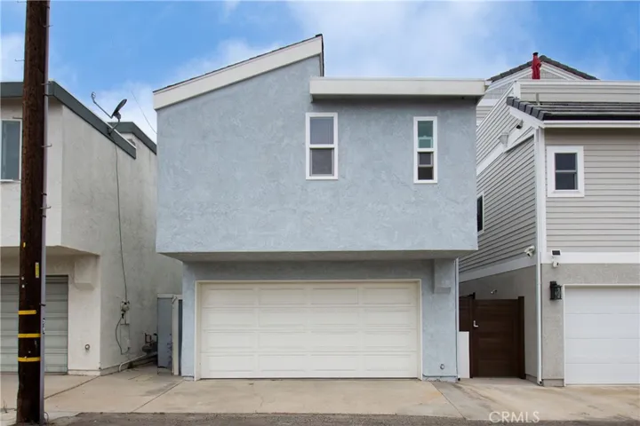 412 19th Street, Huntington Beach, California 92648