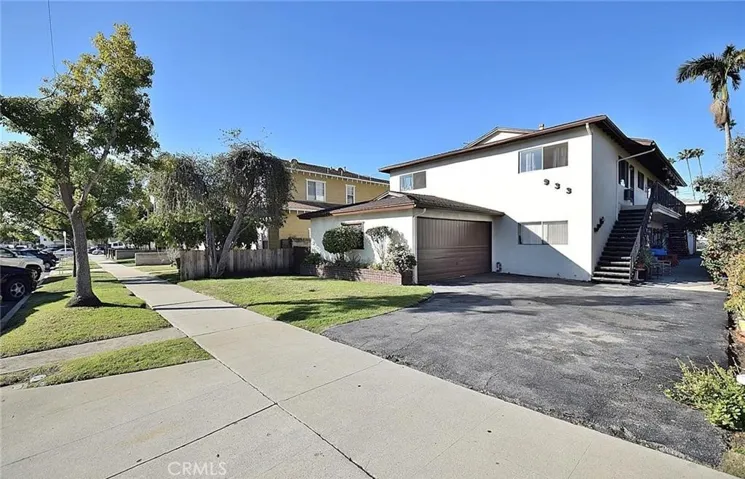 933 N Alameda Avenue, Azusa, California 91702