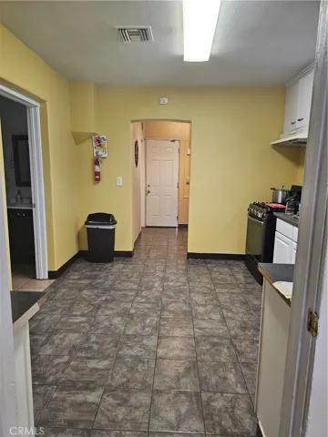 15534 6th Street, Victorville, California 92395