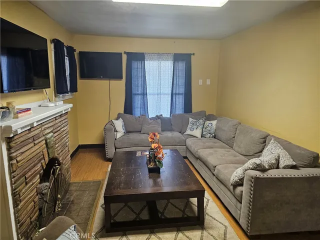 15534 6th Street, Victorville, California 92395
