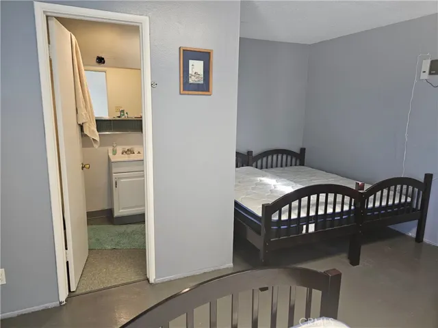 15534 6th Street, Victorville, California 92395