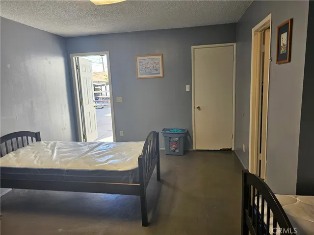 15534 6th Street, Victorville, California 92395
