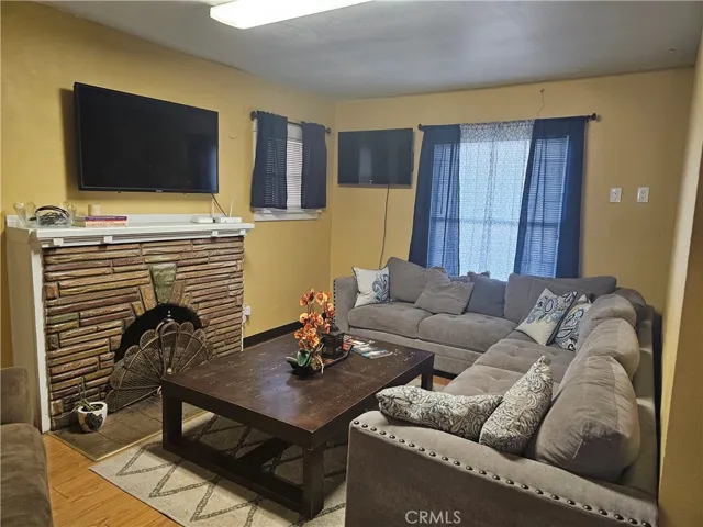 15534 6th Street, Victorville, California 92395