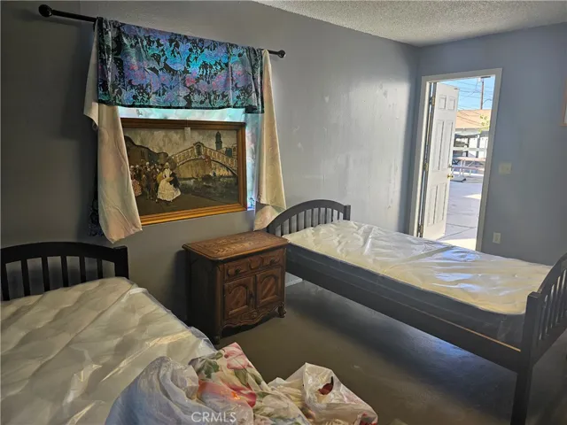 15534 6th Street, Victorville, California 92395