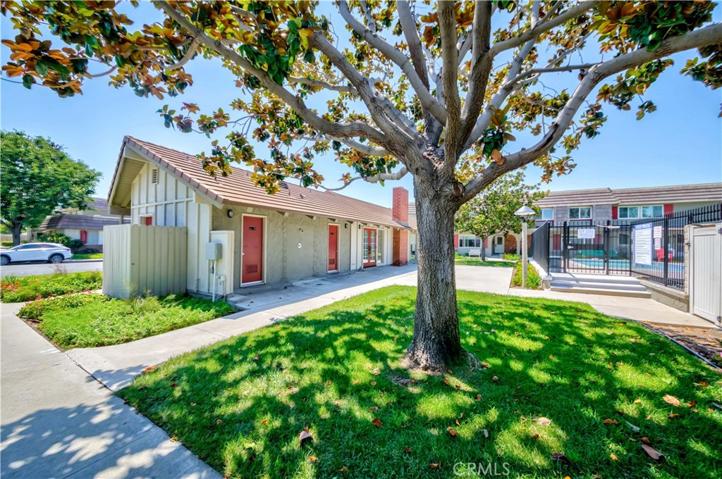 4657 Larwin Avenue, Cypress, California 90630