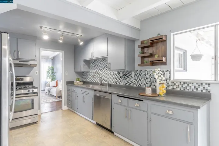 1918 Pablo Vista Ave, San Pablo, California 94806
