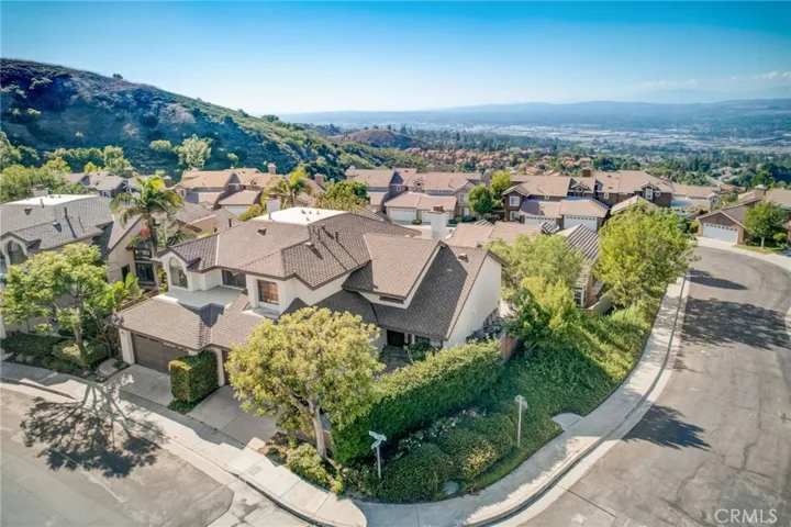 6275 E Twin Peak Circle, Anaheim Hills, California 92807