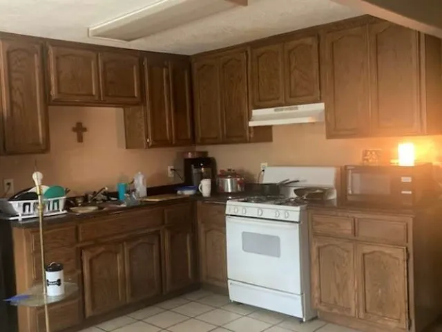 495 E Valley Street, Coalinga, California 93210