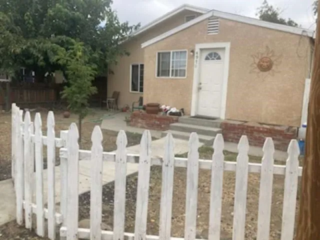 495 E Valley Street, Coalinga, California 93210