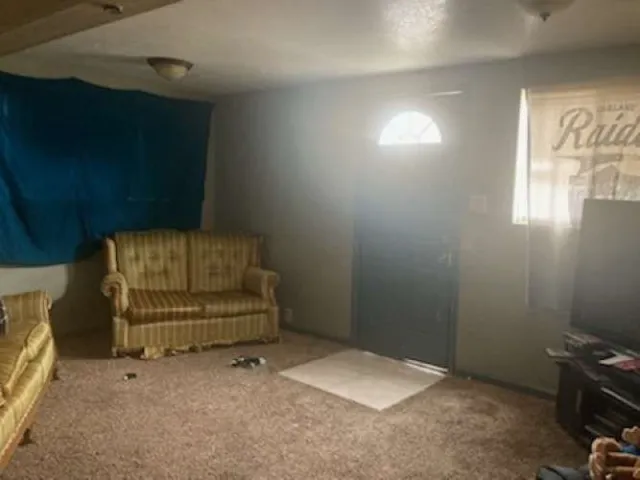 495 E Valley Street, Coalinga, California 93210
