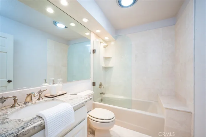 560 Easy Street, Arroyo Grande, California 93420