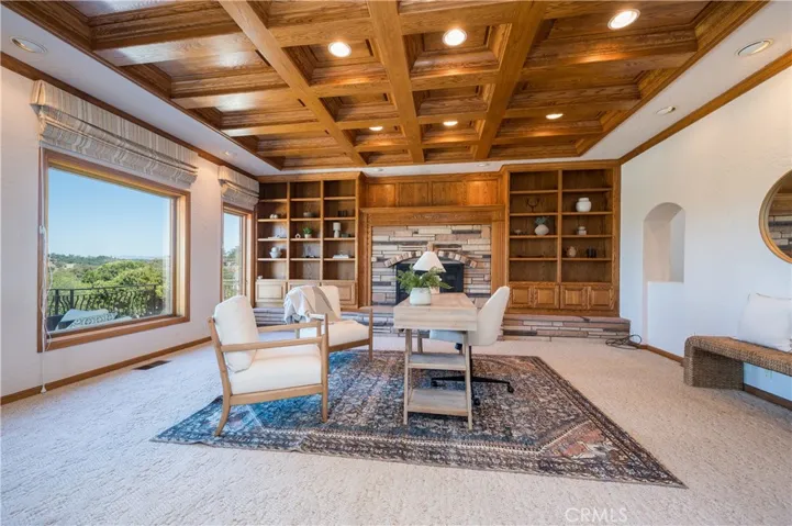 560 Easy Street, Arroyo Grande, California 93420
