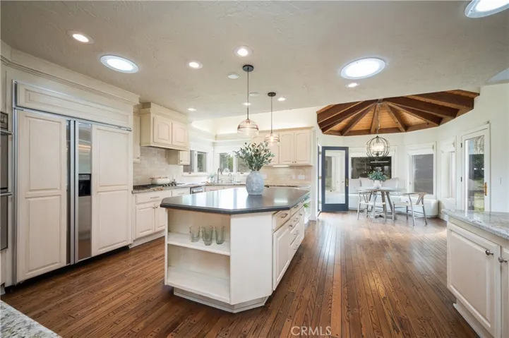 560 Easy Street, Arroyo Grande, California 93420