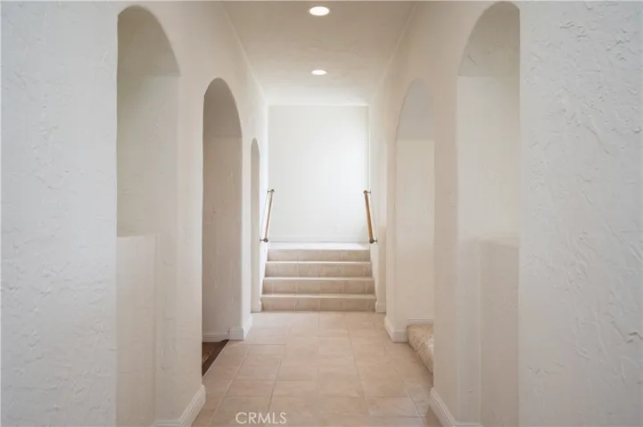 560 Easy Street, Arroyo Grande, California 93420