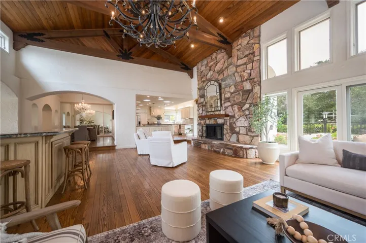 560 Easy Street, Arroyo Grande, California 93420