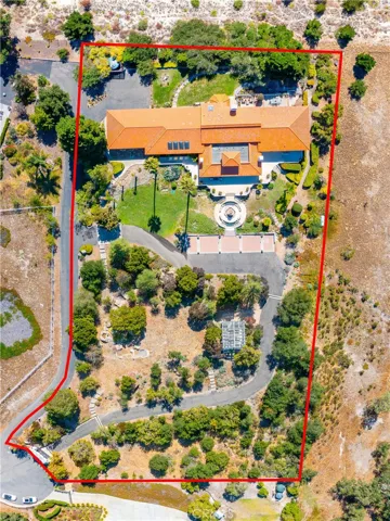 560 Easy Street, Arroyo Grande, California 93420