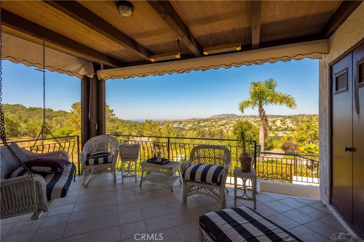 560 Easy Street, Arroyo Grande, California 93420