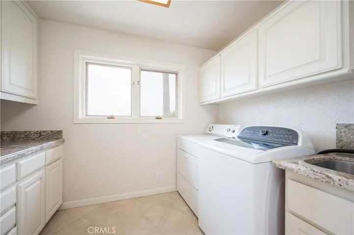 560 Easy Street, Arroyo Grande, California 93420