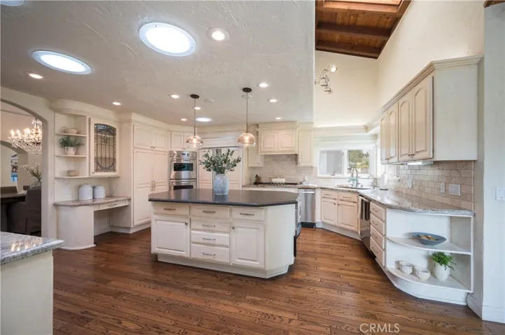 560 Easy Street, Arroyo Grande, California 93420