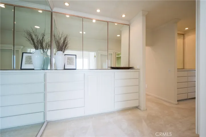 560 Easy Street, Arroyo Grande, California 93420