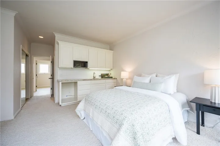 560 Easy Street, Arroyo Grande, California 93420