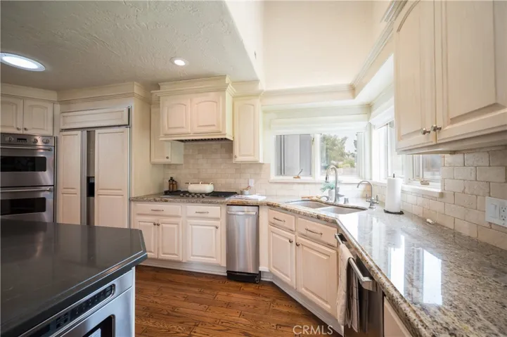 560 Easy Street, Arroyo Grande, California 93420