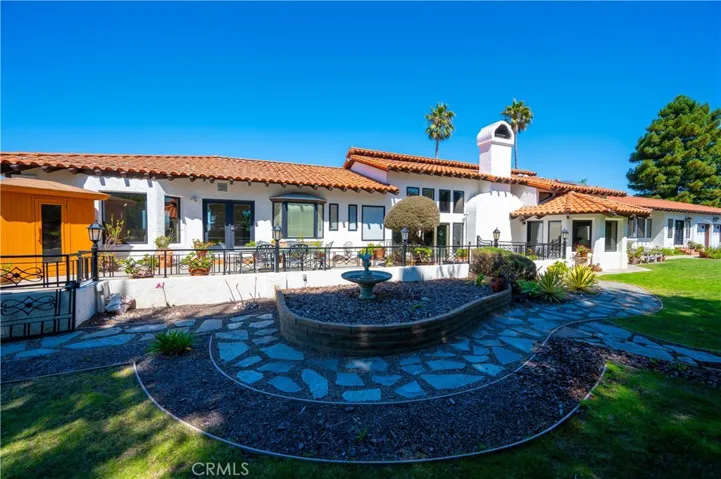 560 Easy Street, Arroyo Grande, California 93420