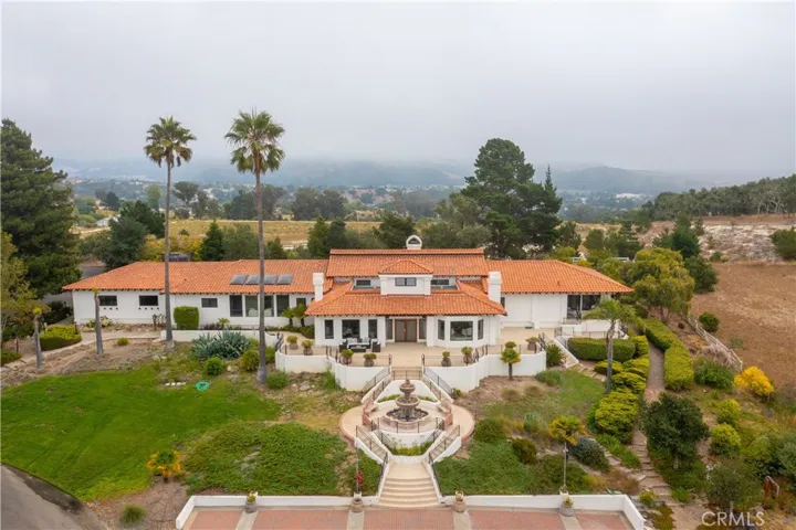 560 Easy Street, Arroyo Grande, California 93420