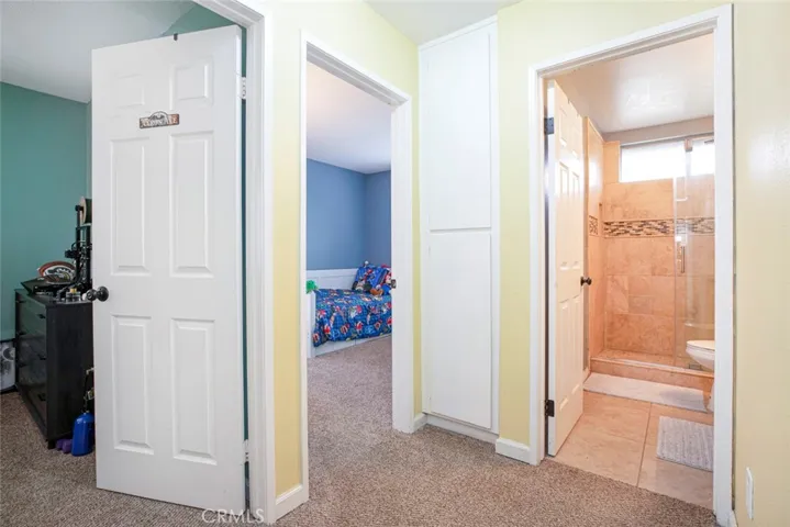 2nd Floor hallway to 3 Bedrooms.