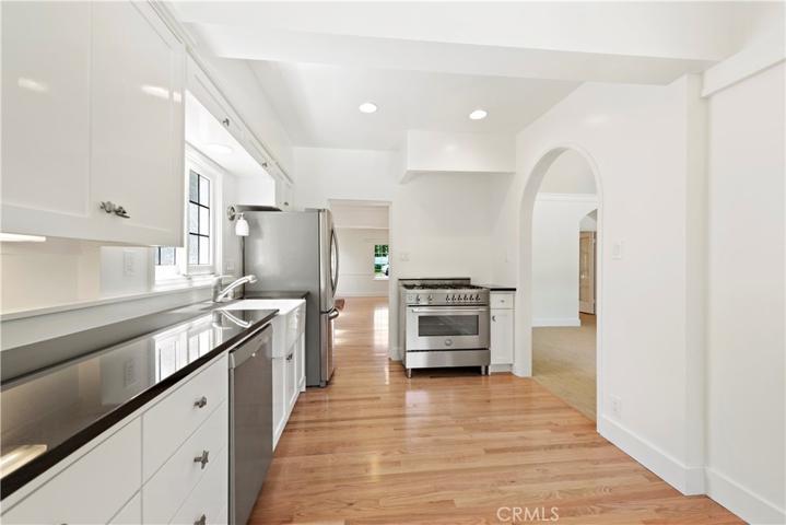 447 Locust Street, Laguna Beach, California 92651