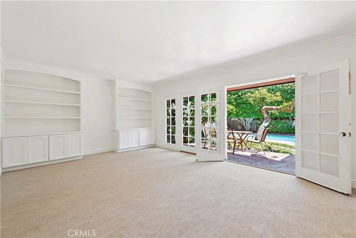 447 Locust Street, Laguna Beach, California 92651