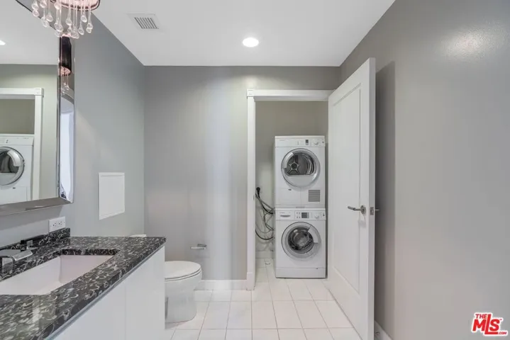 900 W Olympic Boulevard Unit 34H, Los Angeles, California 90015