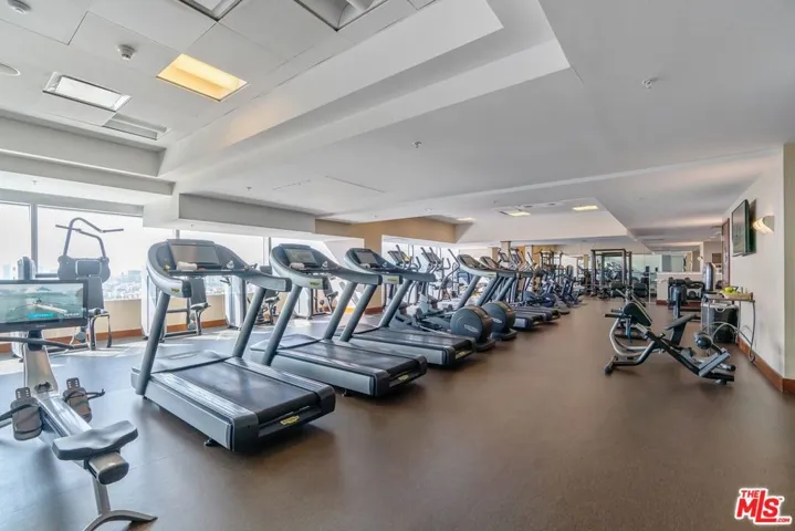 900 W Olympic Boulevard Unit 34H, Los Angeles, California 90015