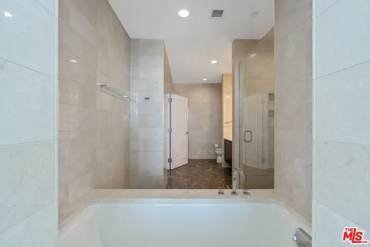 900 W Olympic Boulevard Unit 34H, Los Angeles, California 90015