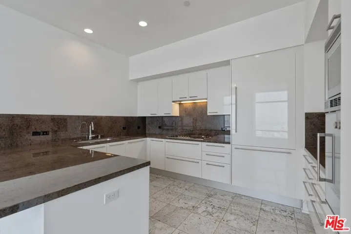 900 W Olympic Boulevard Unit 34H, Los Angeles, California 90015