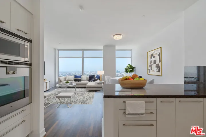 900 W Olympic Boulevard Unit 34H, Los Angeles, California 90015