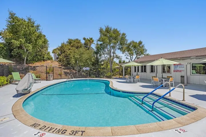 1120 E Mission Unit 89, Fallbrook, California 92028