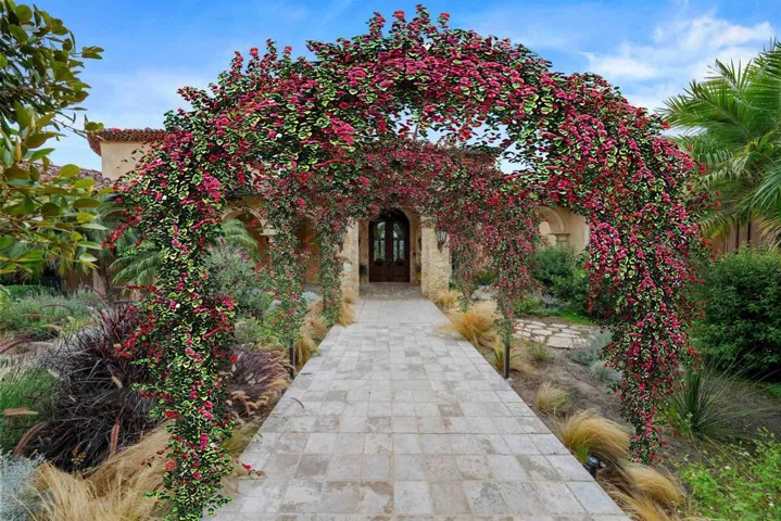 6115 Mimulus, Rancho Santa Fe, California 92067