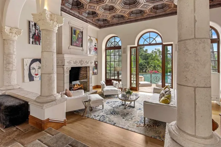 6115 Mimulus, Rancho Santa Fe, California 92067