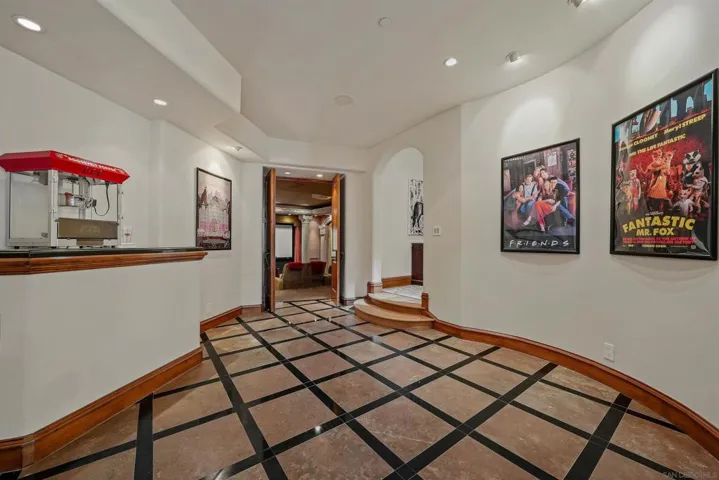 6115 Mimulus, Rancho Santa Fe, California 92067