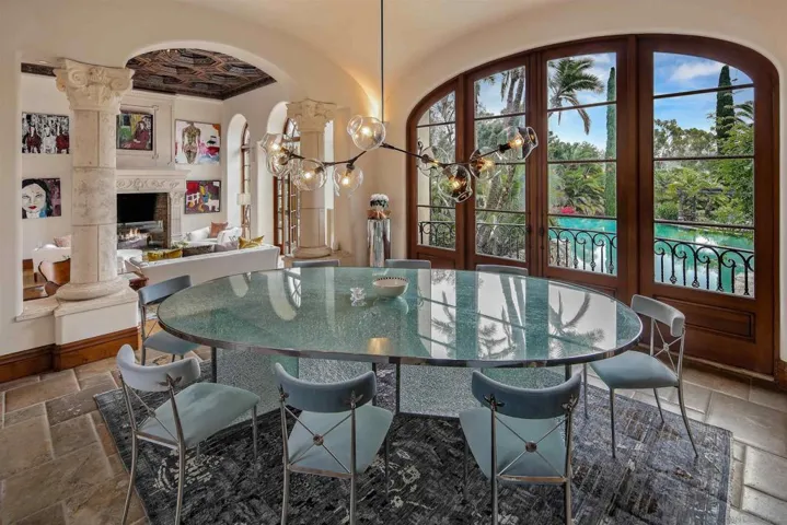 6115 Mimulus, Rancho Santa Fe, California 92067
