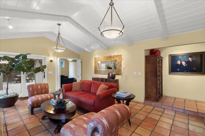 25896 Adams Road, Los Gatos, California 95033