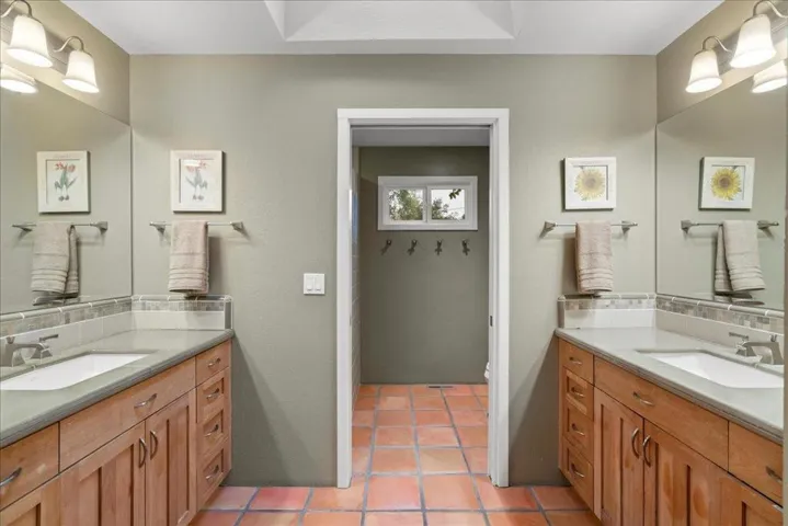 25896 Adams Road, Los Gatos, California 95033