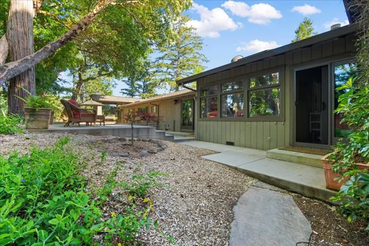 25896 Adams Road, Los Gatos, California 95033