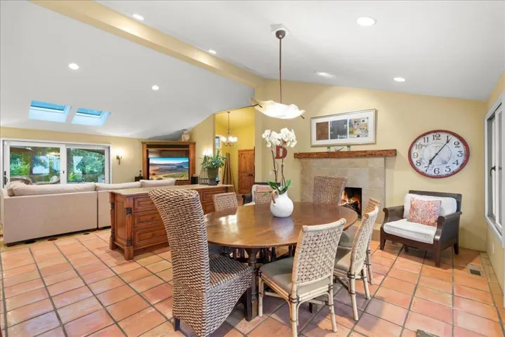 25896 Adams Road, Los Gatos, California 95033