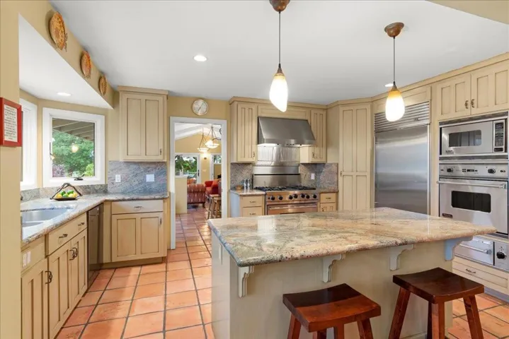 25896 Adams Road, Los Gatos, California 95033