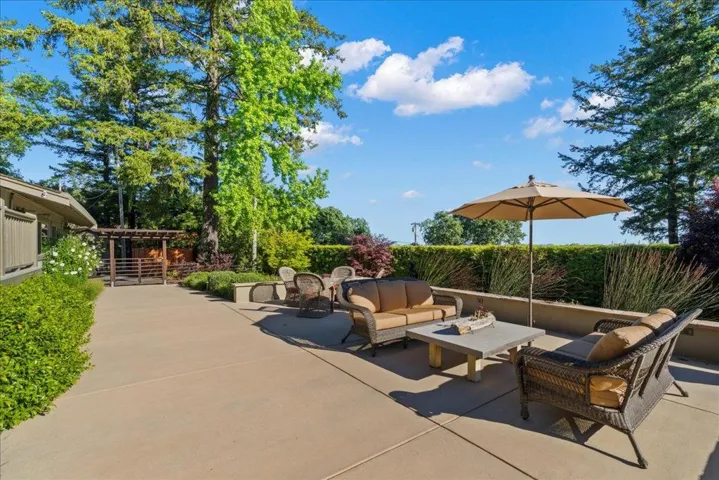 25896 Adams Road, Los Gatos, California 95033